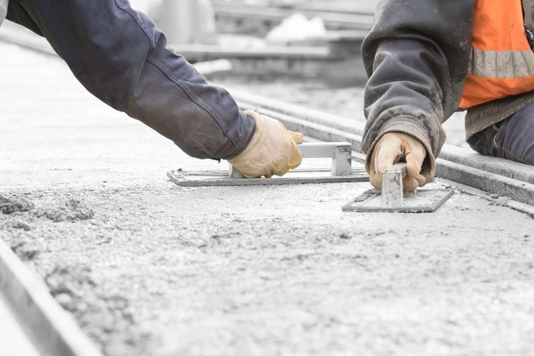 Signs It Is Time to Schedule a Concrete Sidewalk Repair in Gaston, SC